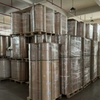 الورق الذهبي الداخلي: من خط الإنتاج إلى التسليم العالمي