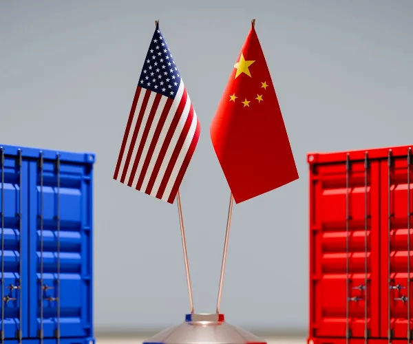 كيف سيؤثر ارتفاع التعريفة الجمركية على صناعة لب الورق والورق في الصين ؟ نظرة فاحصة على واردات المواد الخام وتأثير المصب